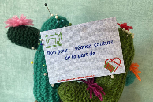 Offrir une carte cadeau pour apprendre la couture pendant des ateliers